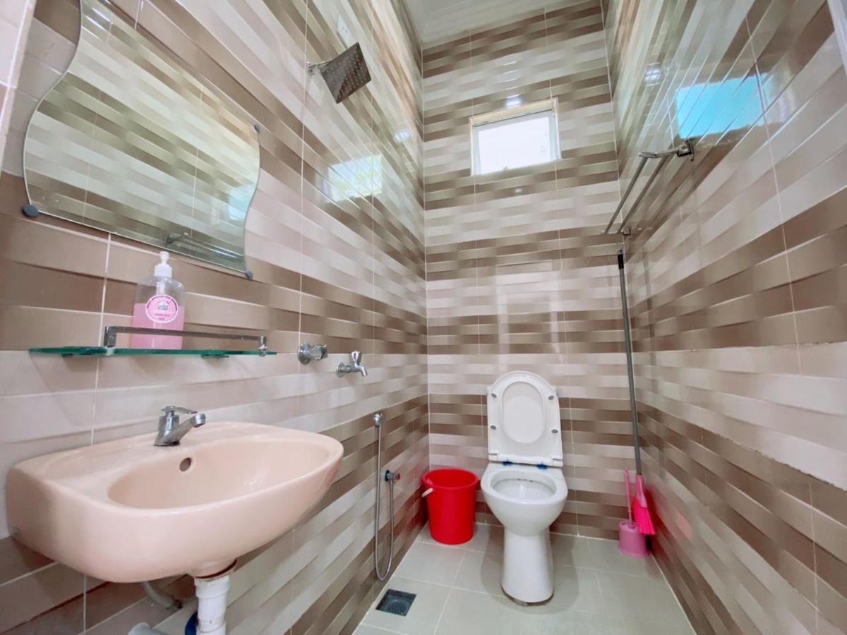 Вілла Hellokitty House - Unit 1 Куала-Тренгану Екстер'єр фото