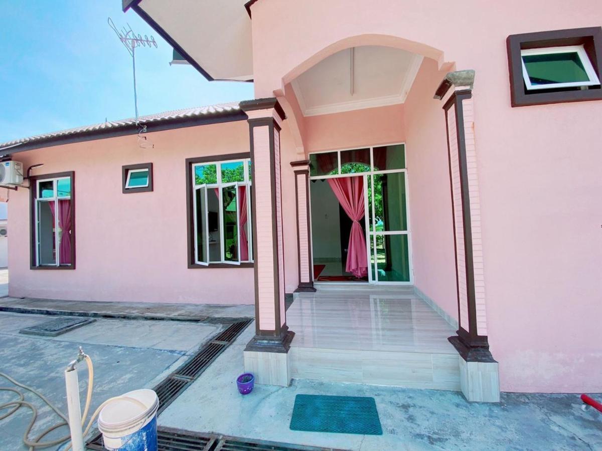 Вілла Hellokitty House - Unit 1 Куала-Тренгану Екстер'єр фото
