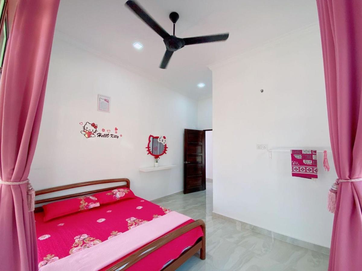 Вілла Hellokitty House - Unit 1 Куала-Тренгану Екстер'єр фото