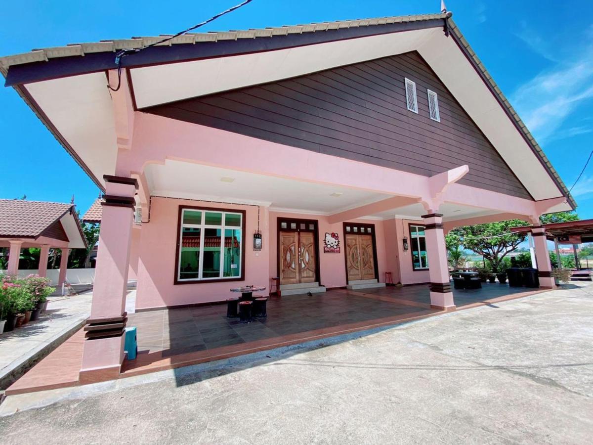 Вілла Hellokitty House - Unit 1 Куала-Тренгану Екстер'єр фото